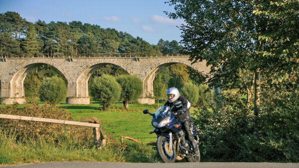 Motorradparadies Sauerland - Unterwegs im Land der 1.000 Berge Motorradparadies Sauerland - Unterwegs im Land der 1.000 Berge